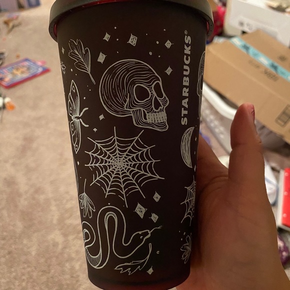 *SOLD* Starbucks Halloween 2019 Skull Tumbler - Picture 10 of 11